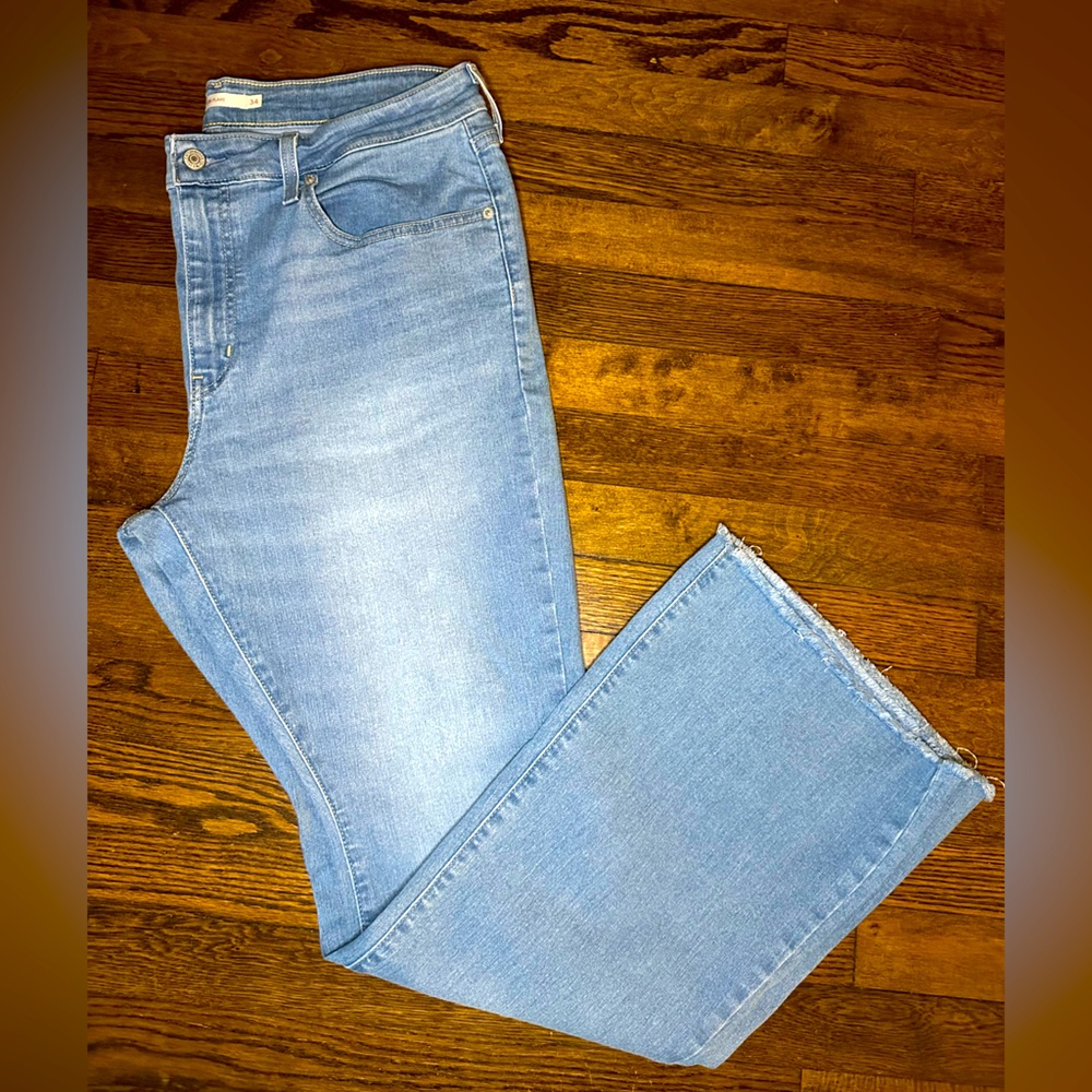 Levi’s 726 Flare Jeans - Size 34 (18)
